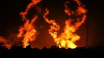 İsrail'in Gazze'ye hava saldırıları şiddetlendi: Bölgede iletişim ve internet hizmetleri çöktü