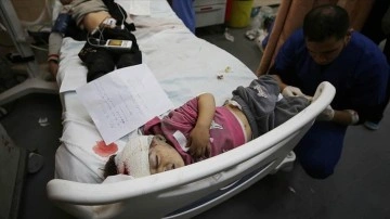 İsrail'in Gazze'ye havadan ve karadan saldırıları sürüyor