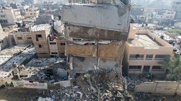 İsrail'in gece Gazze Şeridi'ne düzenlediği saldırılarda en az 18 Filistinli öldürüldü