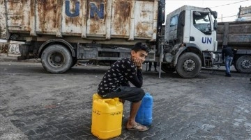İsrail'in Refah'ta tetiklediği göç dalgasının ardından Deyr el-Belah'ta su krizi deri