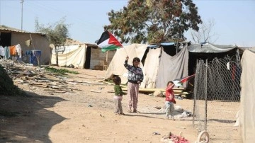 İsrailli siyasilerce yıkımı yeniden gündeme gelen Han el-Ahmer köyünün sakinleri direnmeye kararlı