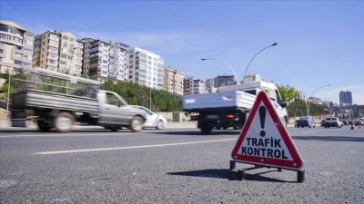 İstanbul'da 3 il&ccedil;ede bazı yollar trafiğe kapatılacak