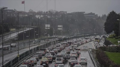 İstanbul'da bayramın ikinci g&uuml;n&uuml;nde trafik yoğunluğu y&uuml;zde 74'e &ccedil;ıktı