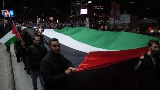İstanbul'da Gazze'ye destek yürüyüşü düzenlendi
