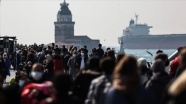 İstanbul'da 'kısıtlamasız' ikinci cumartesi gününde sahillerde ve caddelerde hareketl
