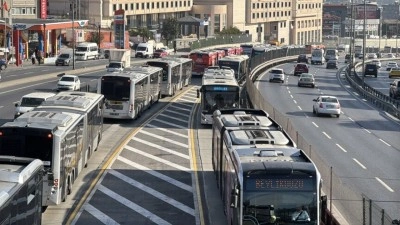 İstanbul'da metrob&uuml;s 15 Temmuz'da FSM K&ouml;pr&uuml;s&uuml;'n&uuml; kullanacak