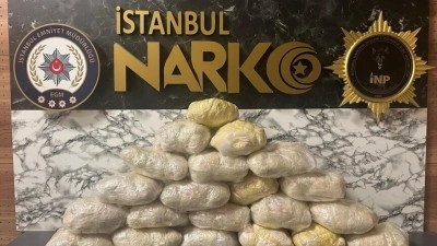 İstanbul'da otomobilde 21 kilo 600 gram eroin ele ge&ccedil;irildi