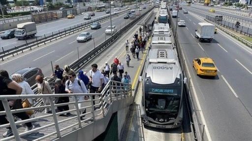 İstanbul'da özel günlerde metrobüsün güzergahının değiştirilmesi kararlaştırıldı