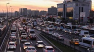 İstanbul&#039;da sokağa çıkma kısıtlaması öncesi trafikte yoğunluk