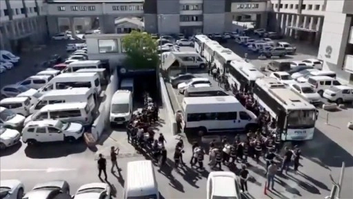 İstanbul'da suç örgütüne yönelik operasyonlarda 89 şüpheli yakalandı