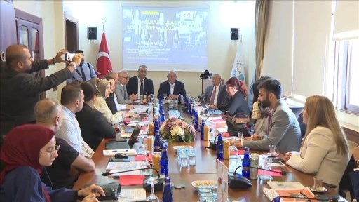 İstanbul'da "Trafik Sorunları ve Çözüm Önerileri" toplantısı düzenlendi