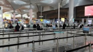 İstanbul'daki havalimanlarını bir günde 135 binden fazla yolcu kullandı