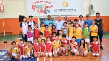 İstanbul Fatih'te 9 farklı branşta ücretsiz yaz spor okulları başladı