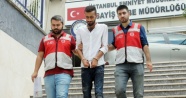 İstanbul’u mesken tutan sahte polis suçüstü yakalandı