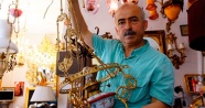 İstanbul'un tarihini aydınlatan 40 yıllık avize ustası