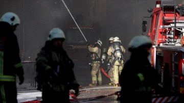 İstanbul Valiliği: Güngören'deki yangın'da yabancı uyruklu 4 işçi hayatını kaybetti