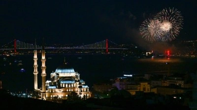 İstanbul Valiliğince havai fişek ve meşale kullanımı 16 Temmuz-28 Ekim arasında yasaklandı