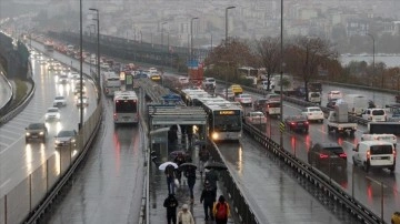İstanbul'da hafta sonu için sağanak uyarısı