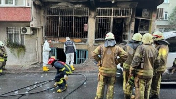 İstanbul'da iş yerinde çıkan ve üst katlara sıçrayan yangında 1 kişi öldü, 5 kişi yaralandı