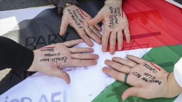İstanbul'da kadınların Filistin'e destek için başlattığı oturma eylemi sürüyor