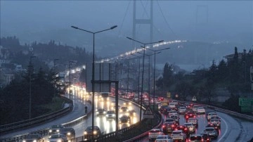 İstanbul'da kent merkezinde kar yağışı başladı