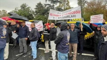 İstanbul'da minibüsten taksiye dönüştürülen araç sahiplerinden İBB'ye tepki