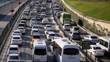 İstanbul'da "yarı maraton" dolayısıyla pazar günü bazı yollar trafiğe kapatılacak