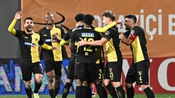 İstanbulspor, 14 hafta sonra 2 basamak birden yükseldi