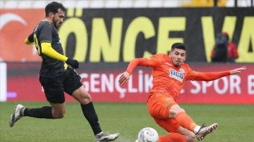 İstanbulspor evinde Alanyaspor'u 2-1 mağlup etti