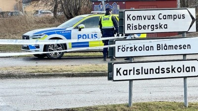İsve&ccedil;'te bir okula d&uuml;zenlenen saldırıda yaralıların olduğu bildirildi