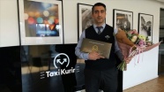 İsveç&#039;te kahraman ilan edilen Türk taksici ödüllendirildi
