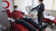 İsveç&#039;ten getirilen Türk hastadan immün plazma bağışı