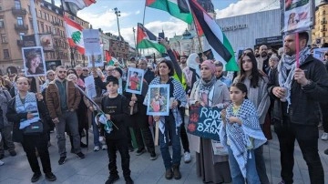 İsveç ve Hollanda'da Gazze'ye destek gösterileri düzenlendi