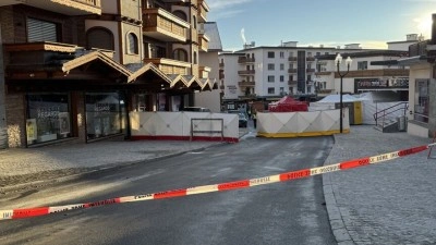 İsvi&ccedil;re'de &ouml;l&uuml;mc&uuml;l bar yangınıyla ilgili Crans-Montana Belediye Başkanı ilk kez hakim karşısına