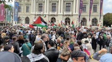 İsviçre'de Filistin'e destek gösterileri düzenlendi