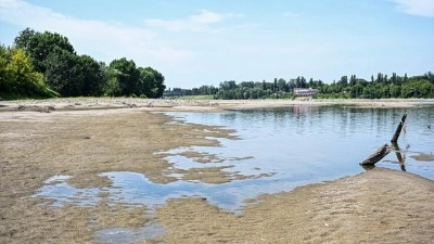 İtalya'da aşırı sıcaklıklar, Po Nehri'nde kuraklığa ve tarımsal &uuml;retimde olumsuzluklara yo