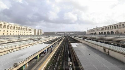 İtalya'da demir yollarına bir sabotaj girişiminde daha bulunuldu