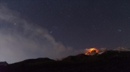 İtalya&#039;da Etna yanardağı yeniden faaliyete geçti