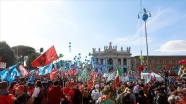 İtalya'da işçi sendikalarından faşizm karşıtı miting