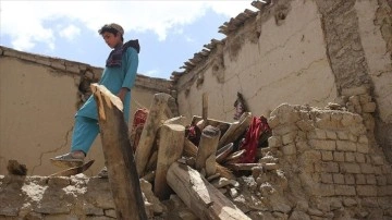 İZLENİM - Afgan depremzedeler daha fazla yardım bekliyor