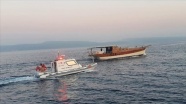 İzmir&#039;de 107 sığınmacı kurtarıldı