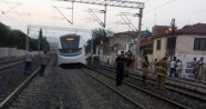 İzmir'de feci tren kazası