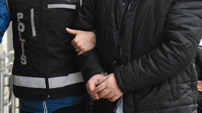 İzmir'de FET&Ouml;'n&uuml;n g&uuml;ncel yapılanmasına y&ouml;nelik operasyonda 12 ş&uuml;pheli g&ouml;zaltına alındı