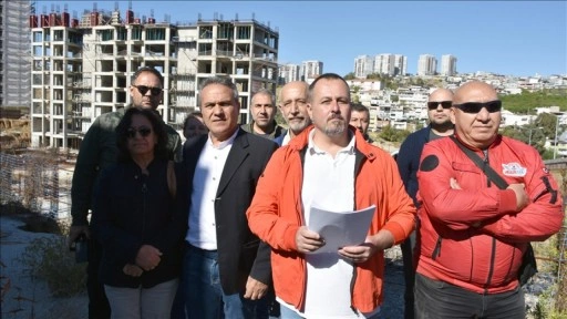 İzmir'de kooperatif mağdurlarından "Büyükşehir Belediyesi resmi garantör olsun" taleb