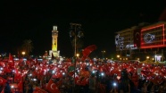 İzmir'de sivil toplum kuruluşlarından demokrasi nöbetine davet
