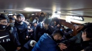 İzmir'de Türk kara sularına itilen 117 sığınmacı kurtarıldı