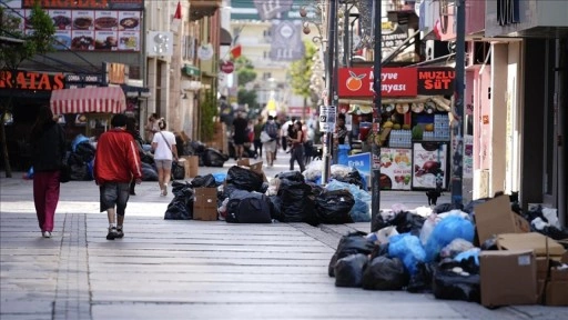 İzmir'de yaklaşık 23 bin işçinin grevi dördüncü gününde