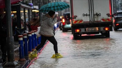 İzmir'e 44 g&uuml;nde ge&ccedil;en yılın toplamından fazla yağış d&uuml;şt&uuml;