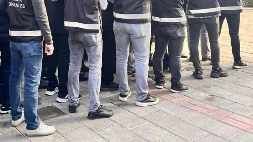 İzmir ve İstanbul'da FETÖ operasyonunda 9 şüpheli yakalandı