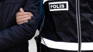 İzmir'de FETÖ'ye yönelik 'Kıskaç' operasyonunda 28 şüpheli tutuklandı